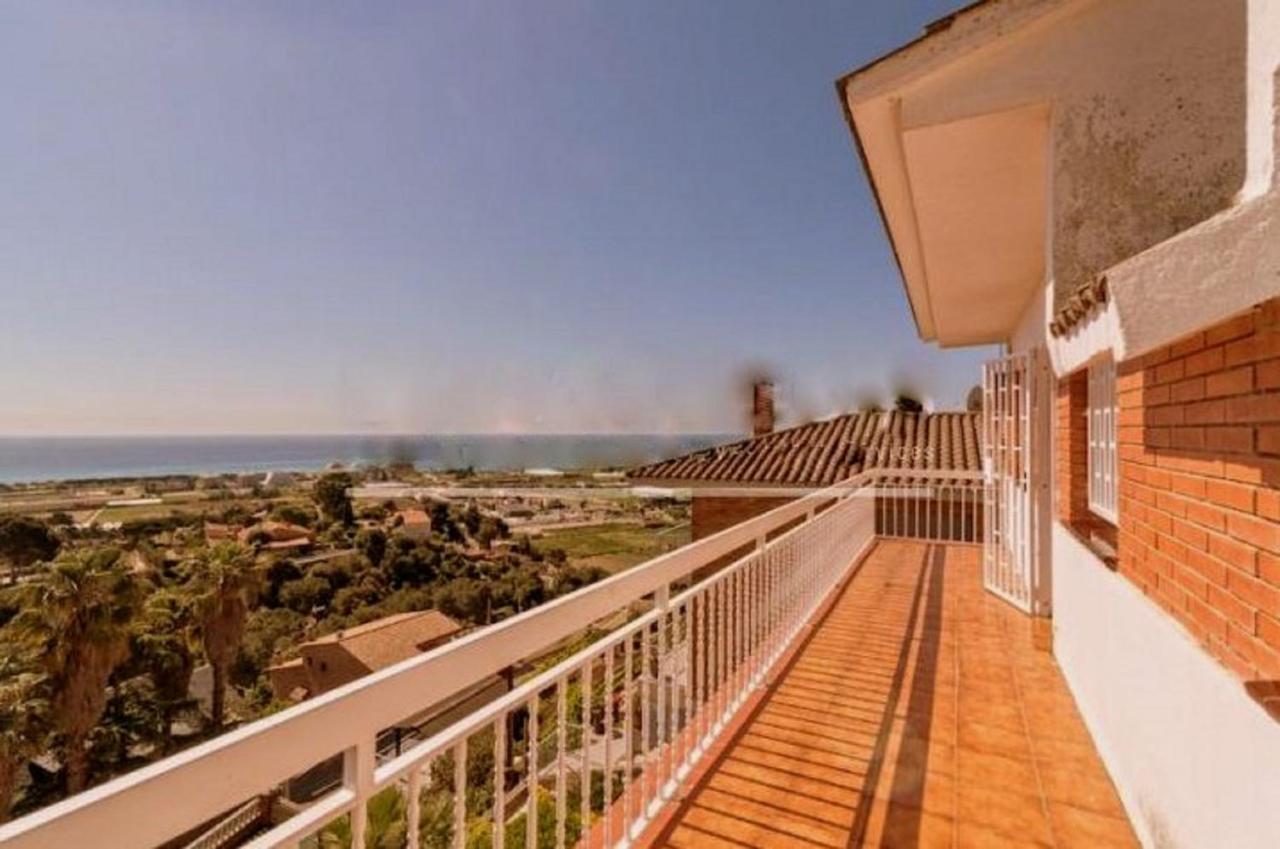 Chalet Santa Susana Luaran gambar