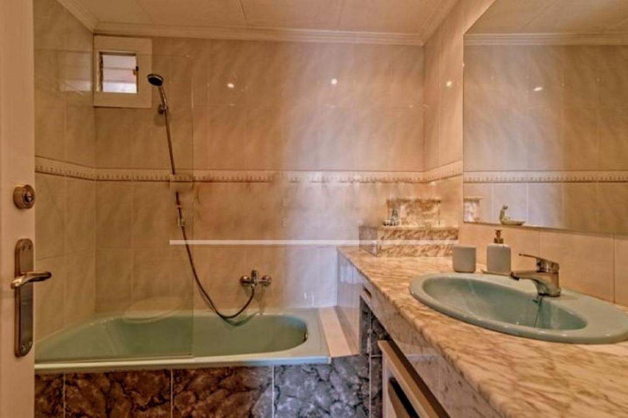 Chalet Santa Susana Luaran gambar